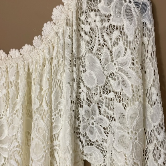 Women’s Large Cream colored Umgee dress - Picture 2 of 3